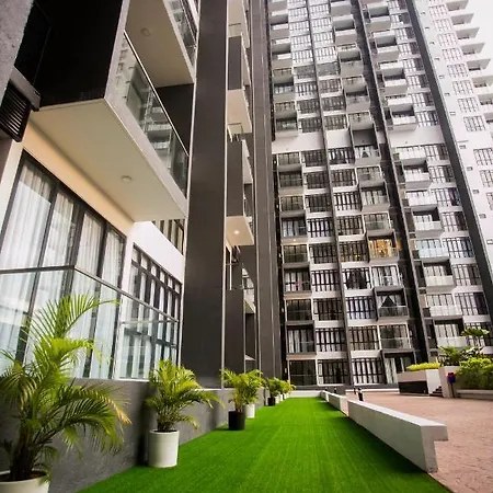 D'Pristine Medini By The One - 8Min Walk To Legoland Apartment Nusajaya  Exterior photo