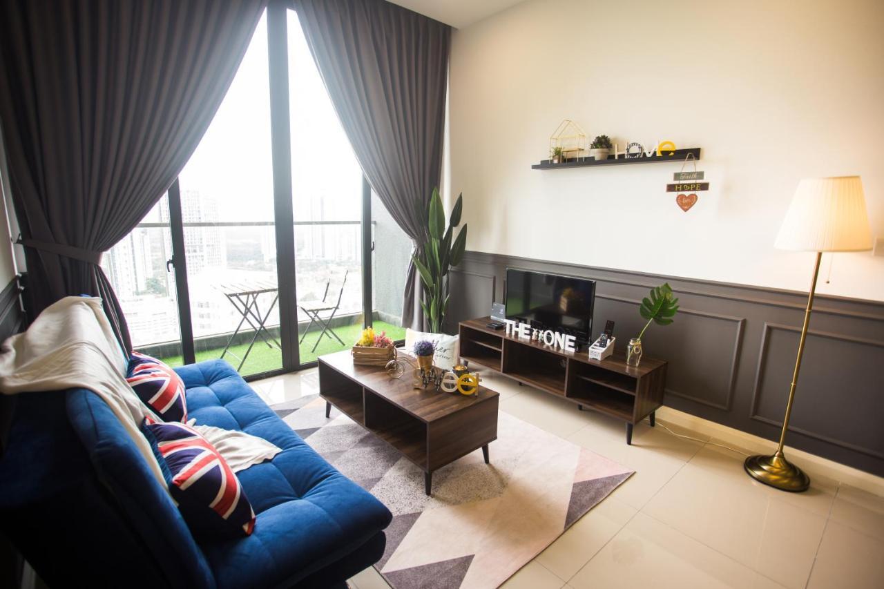 D'pristine Medini By The One - 8min Walk To Legoland Apartment *