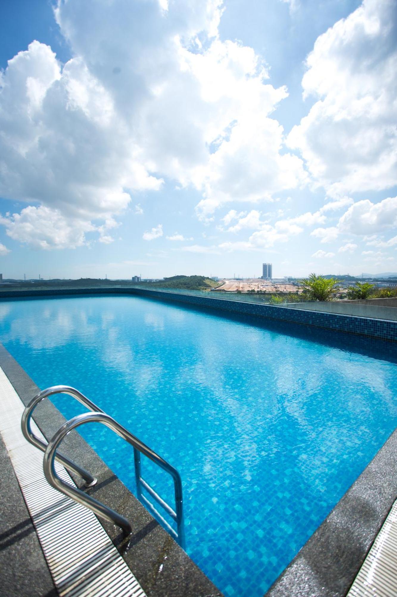 D'pristine Medini By The One - 8min Walk To Legoland *