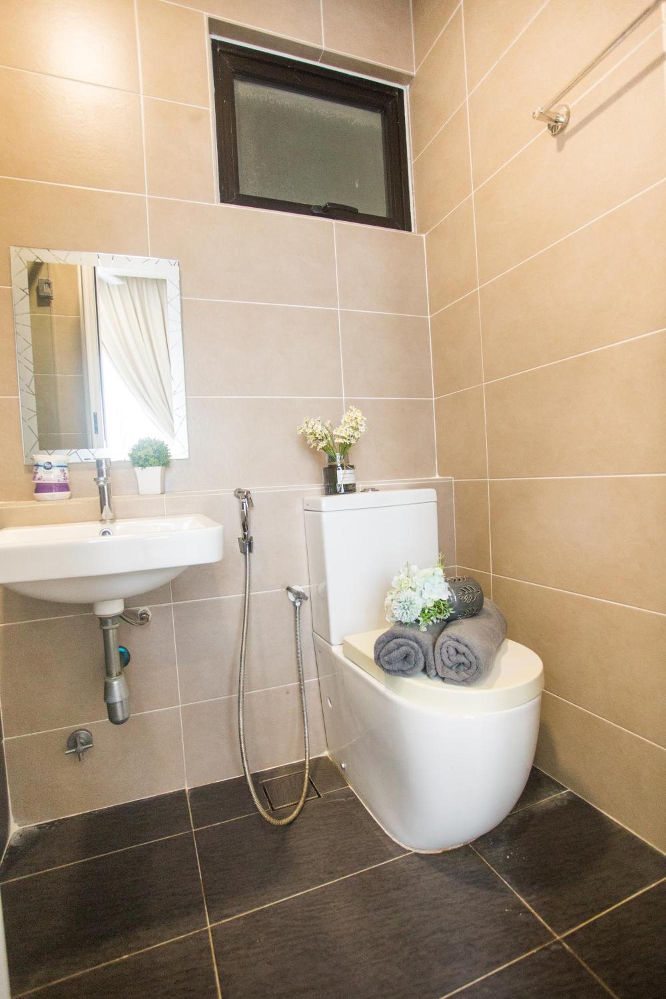 Apartment D'pristine Medini By The One - 8min Walk To Legoland *