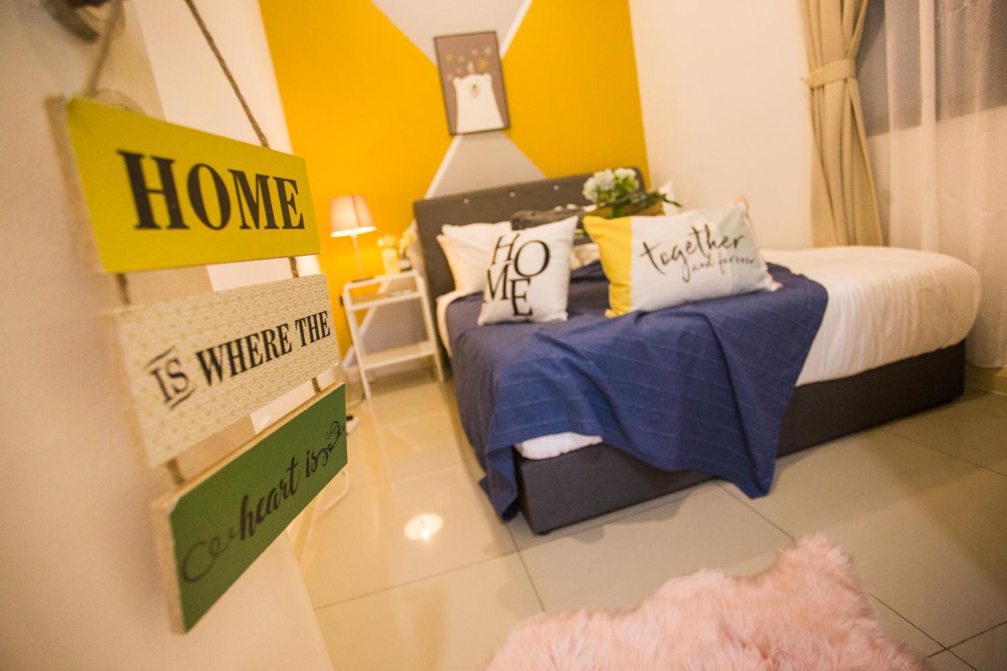 Apartment D'pristine Medini By The One - 8min Walk To Legoland
