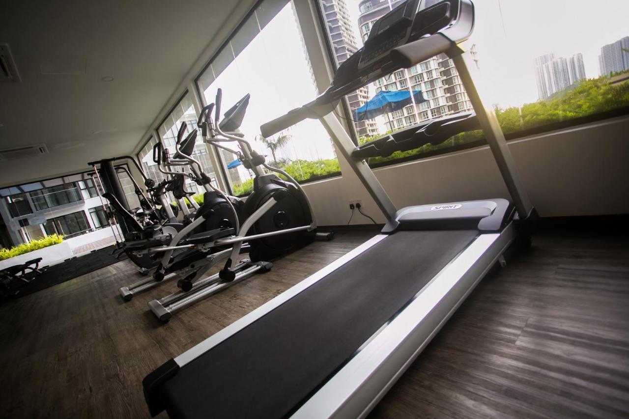 Apartment D'pristine Medini By The One - 8min Walk To Legoland